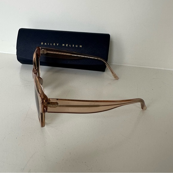 Bailey Nelson Elizabeth Sunglasses - Picture 2 of 5